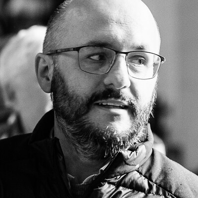 Portrait professionnel d'Arnaud Pradines, Solution Architect